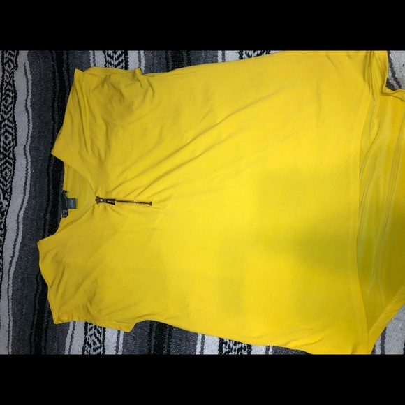 Yellow Blouse with FREE bracelets - Picture 5 of 5